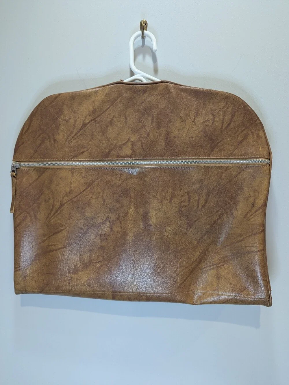 American Luggage Tourister Garment Hanging Suit Bag Carry-on Travel Faux Leather